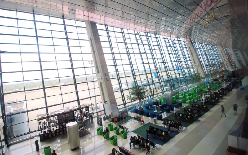 Kedatangan Internasional Terminal 3 Soetta Didominasi WNI - Ekonomi ...