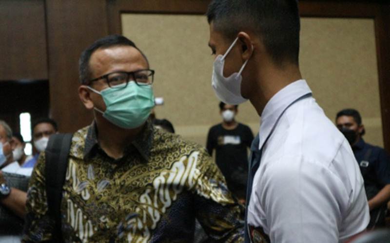 Mantan Menteri Kelautan dan Perikanan Edhy Prabowo saat berada di pengadilan Tindak Pidana Korupsi (Tipikor) Jakarta, Selasa (18/5/2021). - Antara/Desca Lidya Natalia