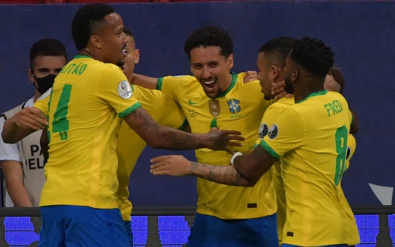 Pemain Brasil Marquinhos (tengah) mencetak gol pertama Brasil yang juga menjadi gol pembuka dari Copa Amerika 2021 dalam laga melawan Venezuela - Twitter/@CopaAmerica