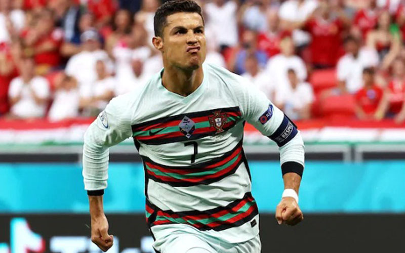 Kapten Timnas Cristiano Ronaldo setelah menjebol gawang Hungaria di Euro 2020 di Budapest. - UEFA.com