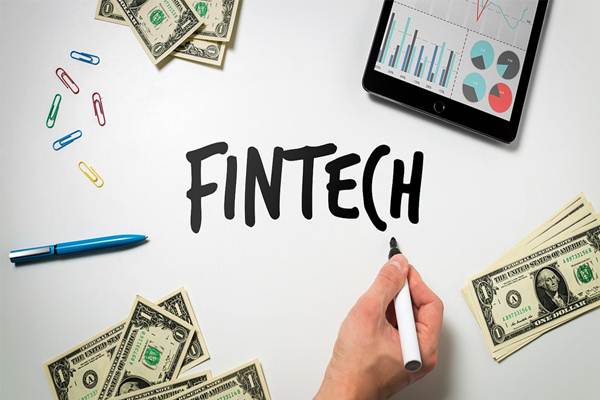 Awas Jebakan Pinjol Ilegal! Pahami Hal Ini Sebelum Pinjam Dana ke Fintech  | Finansial - Bisnis.com