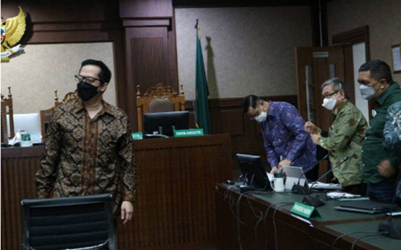 Anggota Komisi II DPR dari Fraksi PDI Perjuangan Ihsan Yunus menjadi saksi untuk mantan Menteri Sosial Juliari Batubara, di Pengadilan Tindak Pidana Korupsi (Tipikor) Jakarta, Senin (21/6/2021). - Antara/Desca Lidya Natalia