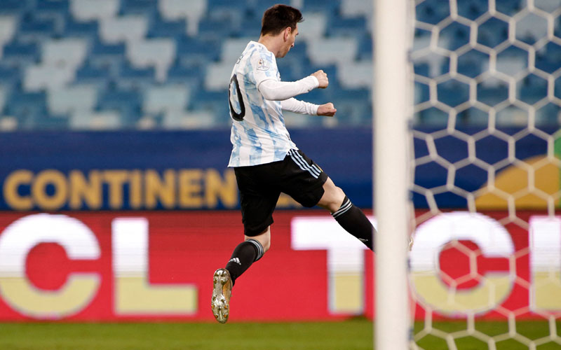 Lionel Messi selepas menjebol gawang Bolivia. - Twitter@CopaAmerica