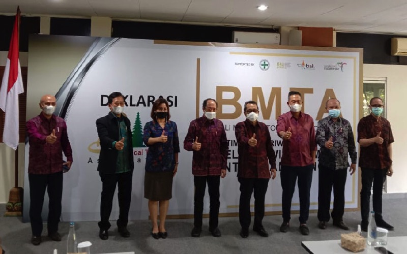 Deklarasi Bali Medical Tourism Association di Kantor BTB, Denpasar, Bali. Bisnis - Luh Putu Sugiari