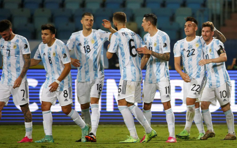 Para pemain Argentina merayakan kemenangan atas Ekuador. - Twitter@CopaAmerica