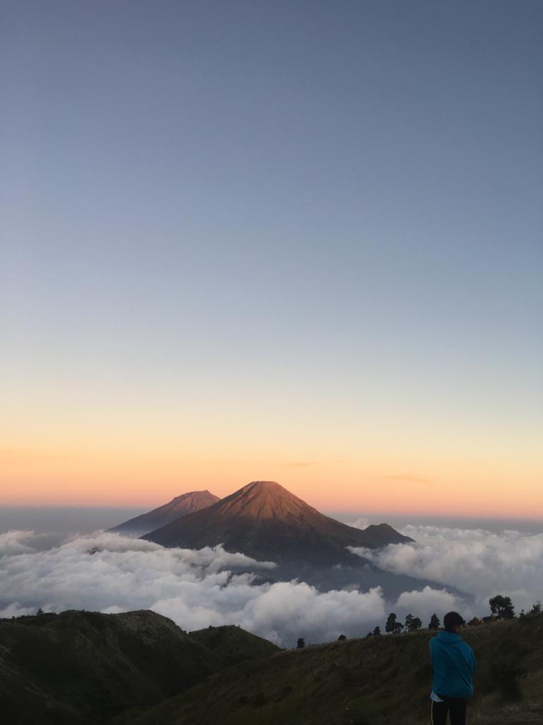 Pemandangan Gunung Prau dari Dataran Tinggi Dieng, Jawa Tengah. - Anissa Putri