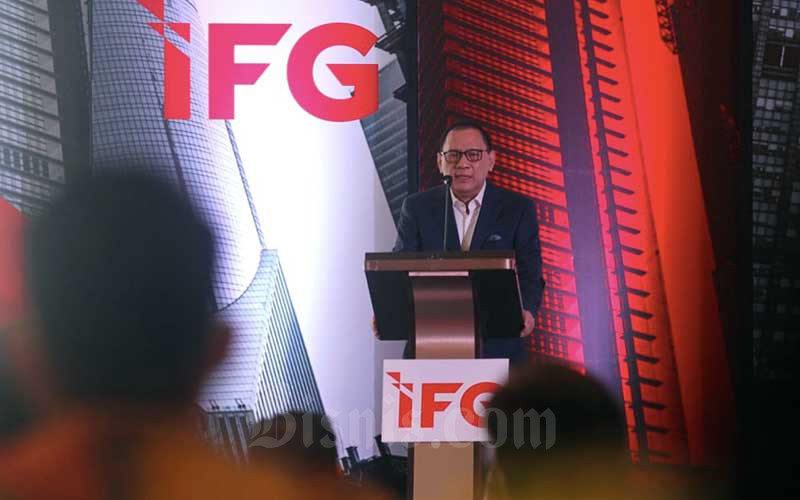 Ketua Dewan Penasihat IFG Progress Agus Martowardojo memberikan sambutan dalam acara peresmian IFG Progress di Jakarta, Rabu (28/4/2021). Bisnis - Arief Hermawan P