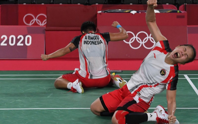 Greysia-Apriyani Juara Bulu Tangkis Olimpiade Tokyo! Emas Perdana Indonesia