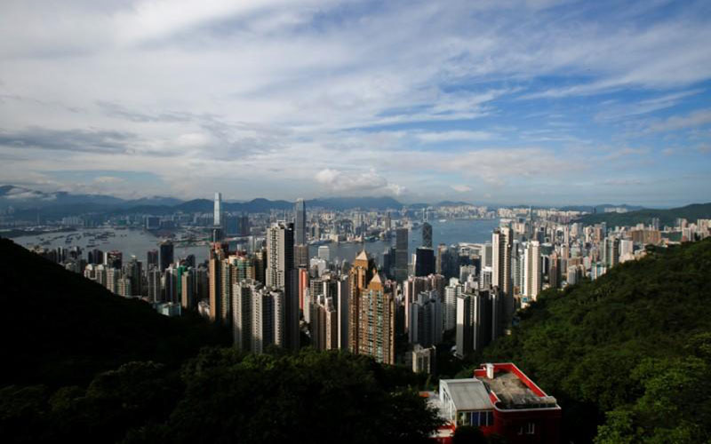 Tantang China, Biden Beri Perlindungan Khusus bagi Warga Hong Kong di AS
