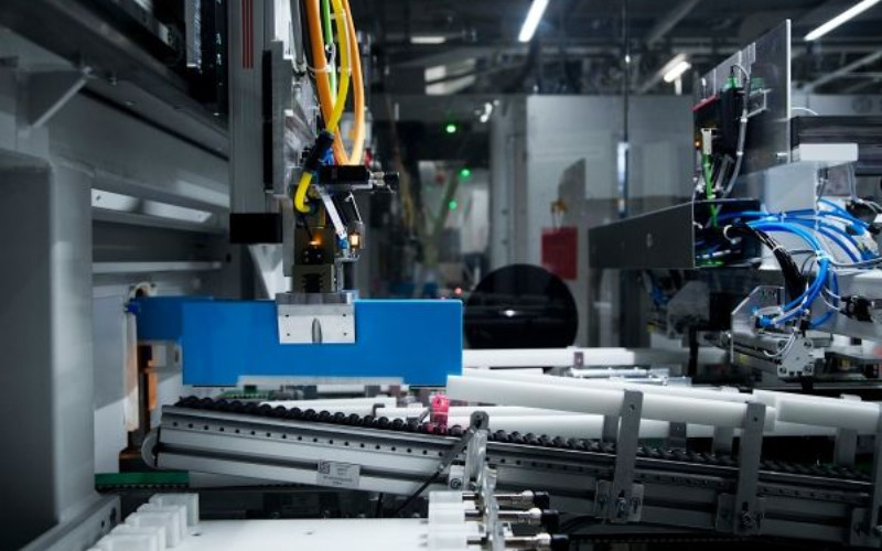 Rekanan yang akan mengerjakan produksi modul baterai masa depan di Pabrik BMW Group Leipzig (25/09/2020).  - BMW