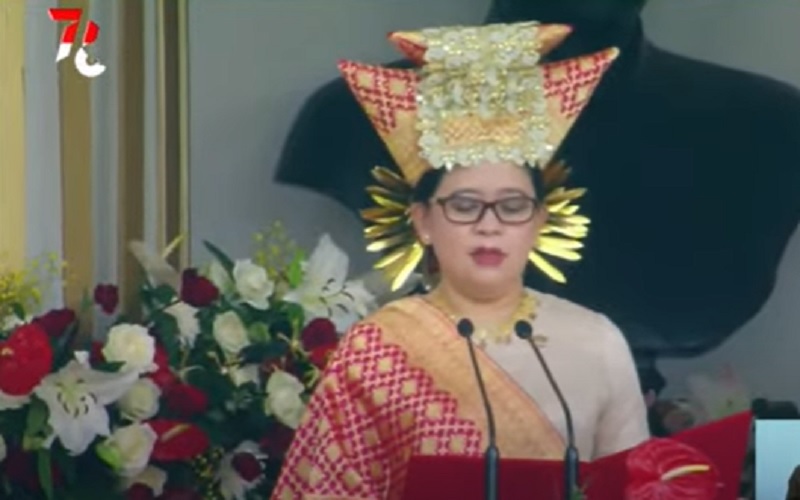 Tangkapan layar Ketua DPR RI Puan Maharani didapuk sebagai pembaca teks proklamasi dalam Upacara Peringatan Detik-Detik Proklamasi Kemerdekaan Republik Indonesia, Selasa (17/8/2021). JIBI - Bisnis/Nancy Junita
