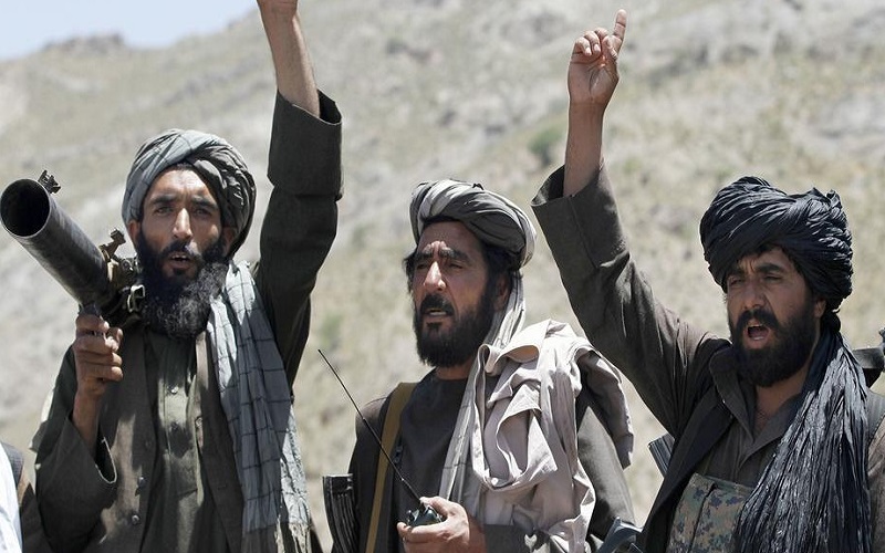 Pasukan Taliban berhasil mengambil alih pemerintah resmi Afganistan - DW.com 