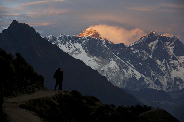 Pegunungan Everest - Reuters