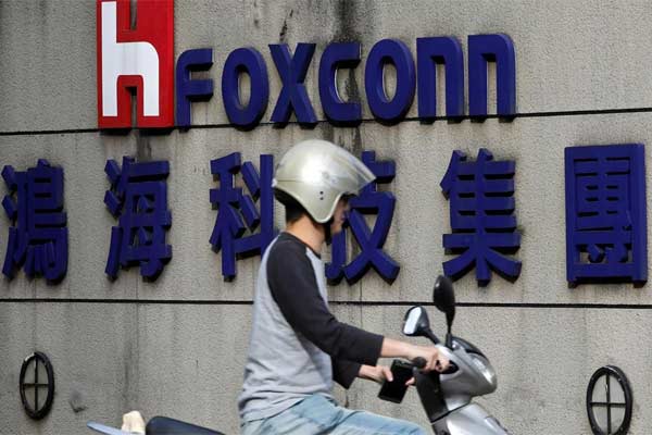 Foxconn Technology Group adalah sebuah perusahaan multinasional yang berlokasi di Taiwan yang berkantor pusat di Tucheng, Taiwan dan merupakan bagian dari Hon Hai Precision Industry Co Ltd. Foxconn adalah pembuat komponen elektronik terbesar di dunia, termasuk pencetakan papan sirkuit.  - Reuters
