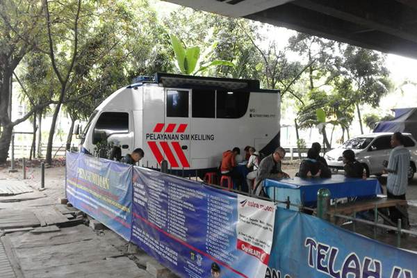 Pelayanan SIM Keliling Polda Metro Jaya - Nurudin Adullah/Bisnis