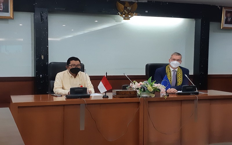 Kunjungan Delegasi Uni Eropa Untuk Indonesia dan Brunei Darussalam ke Provinsi Kalimantan Timur guna meningkatkan pemahaman akan Perjanjian Kerja Sama Ekonomi Komprehensif Indonesia-Uni Eropa (IEU-CEPA). - Bisnis Indonesia/Muhammad Mutawallie Sya'rawie