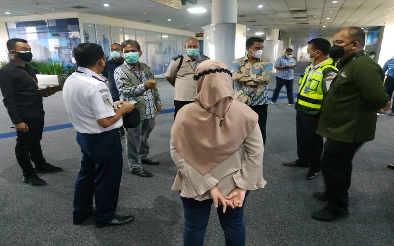 Tim Ombudsman RI Perwakilan Sumatra Utara saat menggelar inspeksi mendadak di Bandar Udara Internasional Kualanamu, Deliserdang, Sumatra Utara pada Rabu (27/10 - 2021).