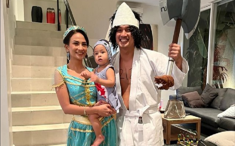 Vanessa Angel dan suaminya Bibi Andriansyah saat merayakan Halloween. - Instagram @vanessaangelofficial