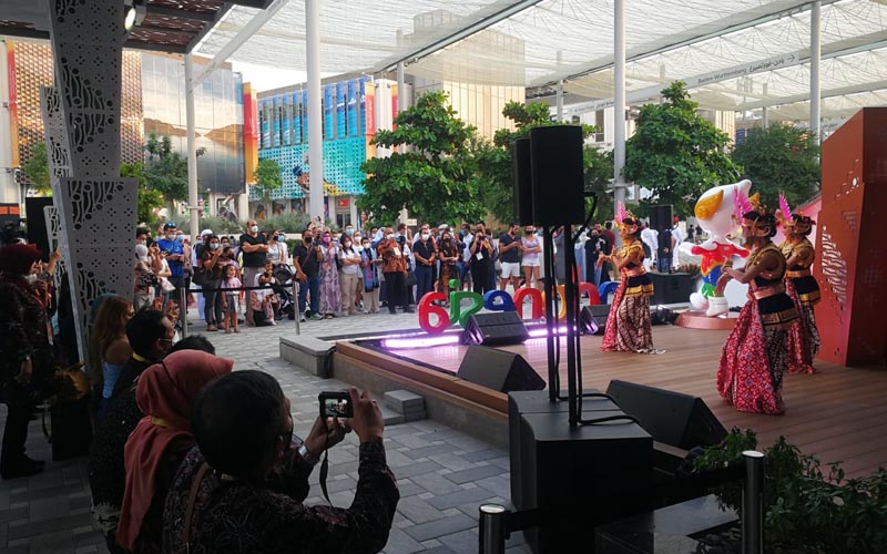Salah satu seni tari yang ditampilkan Pemerintah Provinsi Daerah Istimewa Yogyakarta dalam gelaran akbar World Expo 2020 Dubai, Minggu (7/11/2021). -  Bisnis/Gajah Kusumo