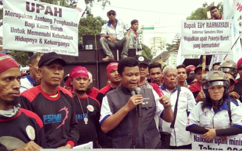 Demo buruh di Sumatra Utara. - Nanda Fahriza Batubara)