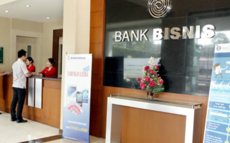 Aktivitas di salah satu kantor cabang Bank Bisnis Internasional - bankbisnis.id