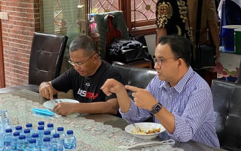 Gubernur DKI Jakarta Anies Baswedan bertemu dengan mantan Direktur Utama PLN Dahlan Iskan / Instagram