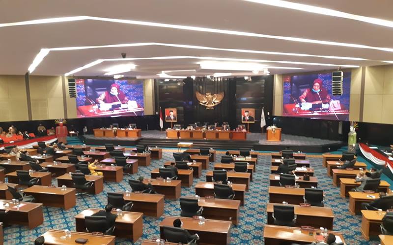 Rapat Paripurna DPRD DKI Jakarta terkait Raperda tentang Pertanggungjawaban Pelaksanaan APBD DKI Jakarta pada Senin (7/9/2020). JIBI - Bisnis/Nyoman Ari Wahyudi
