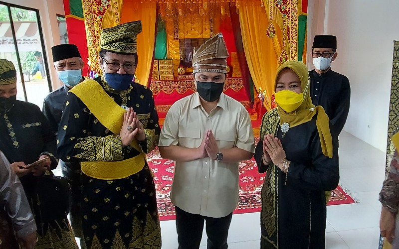 Kunjungi LAM Riau, Erick Thohir Disebut Setujui BUMN Bantu Masyarakat Adat