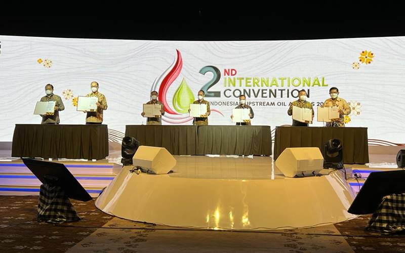 Penandatanganan kerja sama dalam The 2nd International Convention on Indonesian Upstream Oil and Gas 2021. - Istimewa