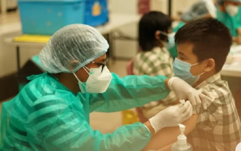 Vaksinasi COVID-19 untuk Anak Usia 6-11 Tahun Resmi Dimulai 14 Desember 2021