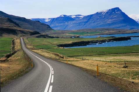 Kondisi jalan di Islandia - therichest