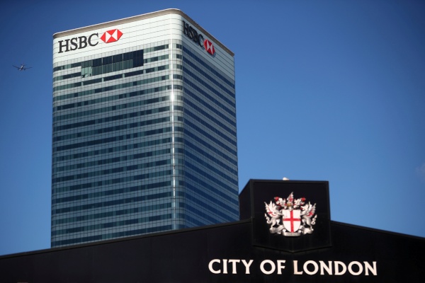  Gedung HSBC di London, Inggris, Rabu (8/8/2018). - Reuters/Hannah McKay