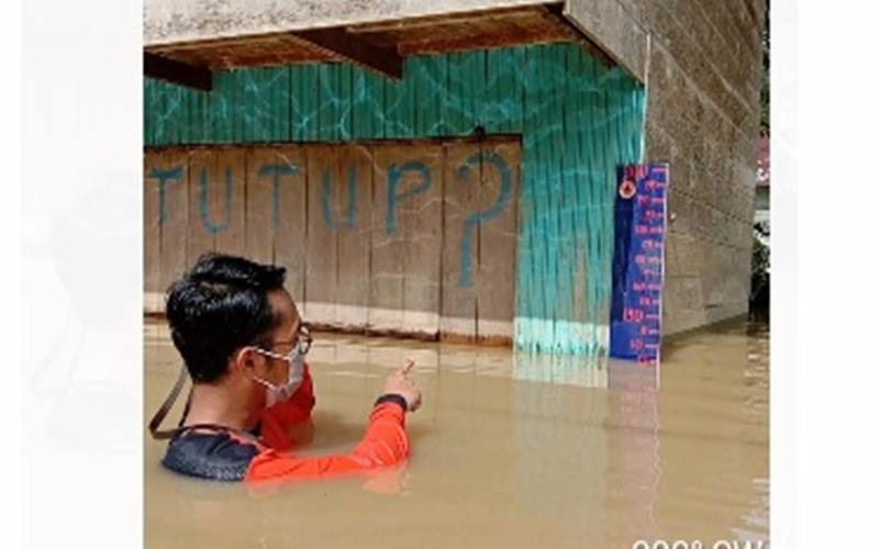 Curah hujan yang tinggi menyebabkan banjir di Malaysia dan pemerintah setempat telah mengevakuasi warga./ilustrasi - Dok. BNPB