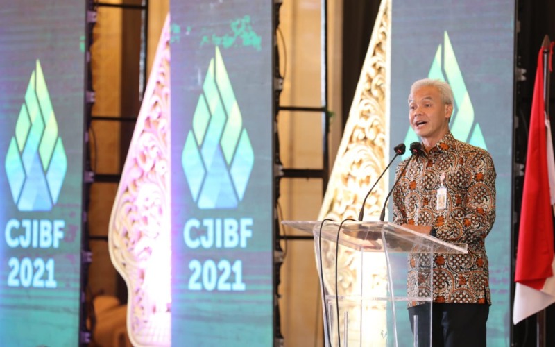 Gubernur Jawa Tengah Ganjar Pranowo saat memberikan paparan dalam acara Central Java Investment Business Forum (CJIBF) 2021, Rabu (10/11/2021).  - Dok, Pemprov Jateng