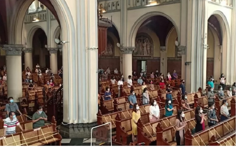 Suasana di Gereja Katedral, Jakarta. - Antara