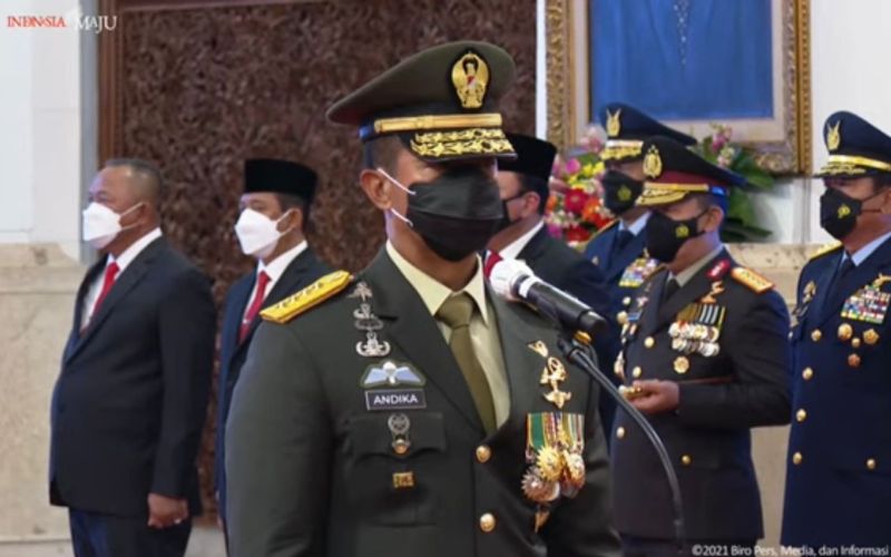Jenderal Andika Perkasa saat dilantik sebagai Panglima TNI oleh Presiden Joko Widodo (Jokowi) pada Rabu, 17 November 2021 di Istana Negara, Jakarta - Youtube Setpres