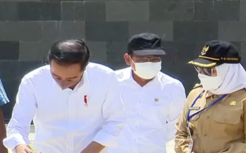 Presiden Jokowi meresmikan Bendungan Pidekso Wonogiri. - ilustrasi