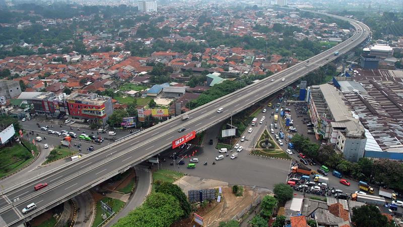 Sejumlah kendaraan melintas di tol Bogor Outer Ring Road (BORR) di Kota Bogor, Jawa Barat, Jumat (31/1/2020). -  ANTARA / Arif Firmansyah