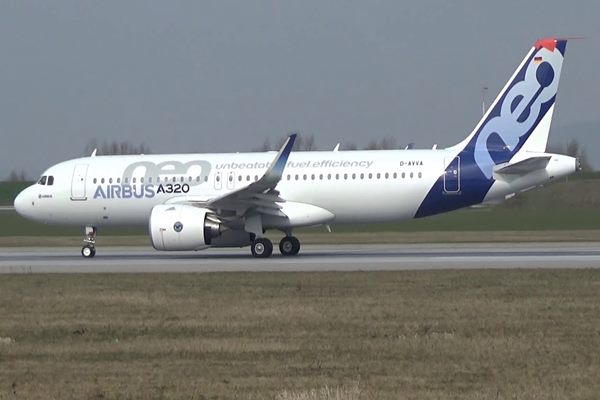 Airbus A320 NEO - Istimewa