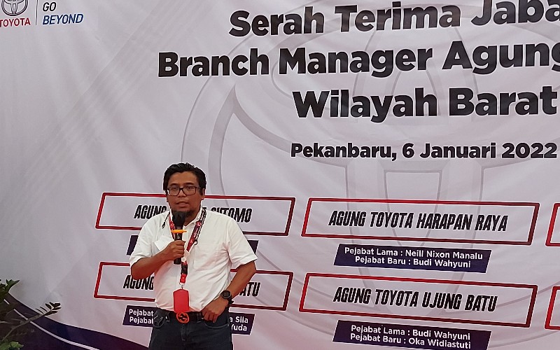 Regional Manager Agung Toyota Sumatra, Mahmud Fauzi. Agung Toyota mencatat penjualan mobil sepanjang Desember 2021 lalu mencapai 1.000 unit, dengan kontribusi paling besar dari tipe Avanza mencapai 50%.  - Bisnis/Arif Gunawan