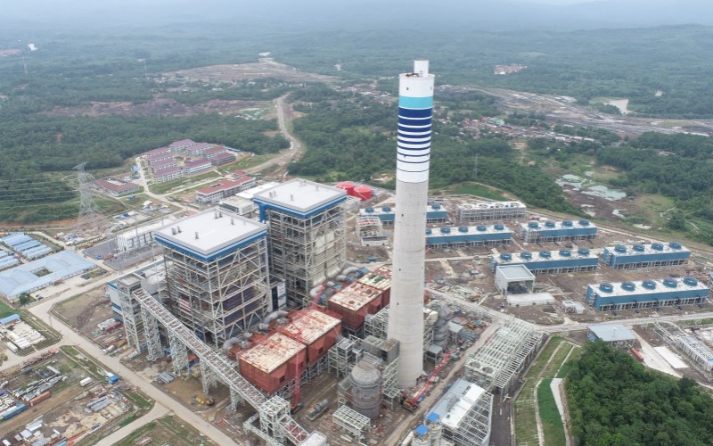 Ilustrasi. Foto udara progres pembangunan PLTU mulut tambang Sumsel 8 yang terletak di Muara Enim, Sumatra Selatan. - Istimewa