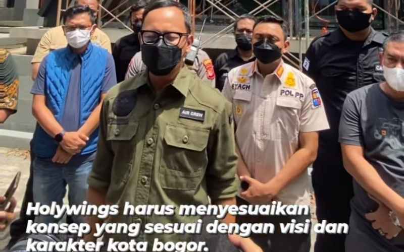 Wali Kota Bogor Bima Arya melakukan pemantauan pembangunan Holywings di Bogor - Instagram/bimaaryasugiarto.