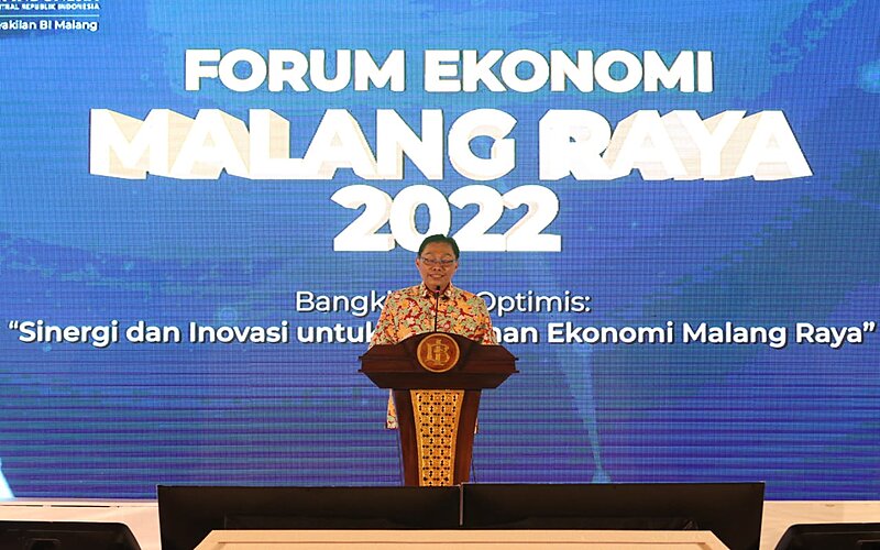 Kepala Perwakilan BI Malang, Azka Subhan Aminurridho, saat membuka Forum Ekonomi Malang Raya secara hybrid di Malang, Kamis (13/1/2022). - Istimewa