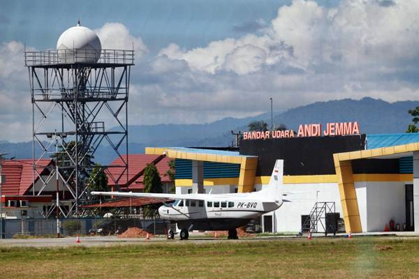 Pesawat Susi Air terparkir di Bandara Andi Jemma, Masamba Kabupaten Luwu Utara, Sulawesi Selatan, Jumat (11/1/2019). - Bisnis/Paulus Tandi Bone