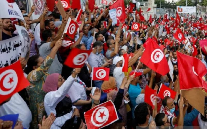 Warga Tunisia - Antara