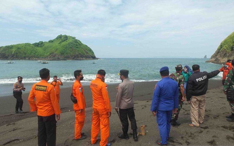 Daftar Nama Korban Tewas Terseret Ombak saat Ritual di Pantai Payangan