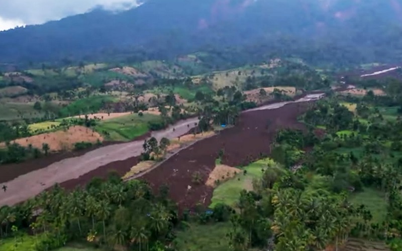 Foto udara kondisi likuifaksi yang terjadi di Malampah, Tigo Nagari, Kabupaten Pasaman, Sumatra Barat.  - BMKG