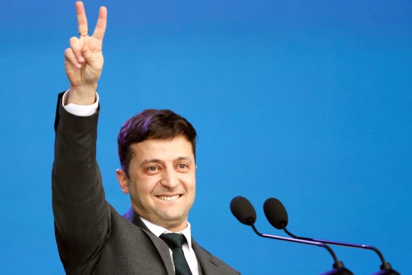 Volodymyr Zelensky, komedian yang terpilih sebagai Presiden Ukraina dalam Pemilu pada April 2019. - Reuters/Valentyn Ogirenko