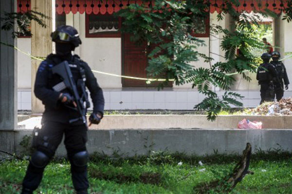 Densus 88 Tangkap 11 Terduga Teroris di NTB dan Lampung