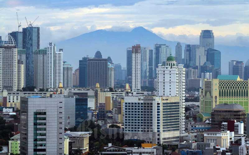 Pemandangan gedung bertingkat di Jakarta.  - Bisnis/Arief Hermawan P